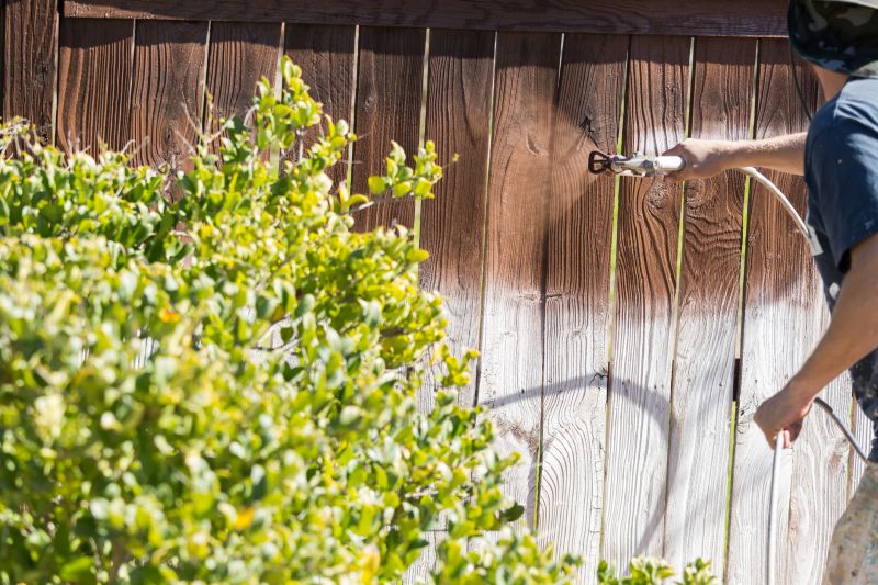 Customizes fence appearance